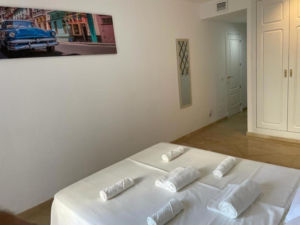 Beach Apartment In La Duquesa Marina Castillo de Sabinillas المظهر الخارجي الصورة